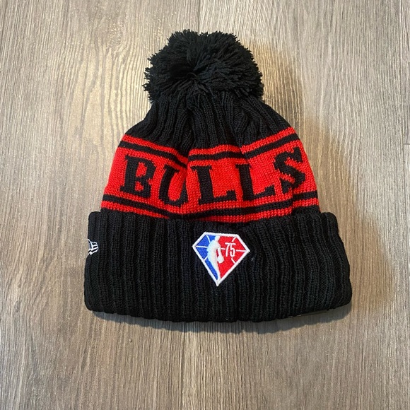 Chicago Bulls NBA Beanie - Picture 2 of 2